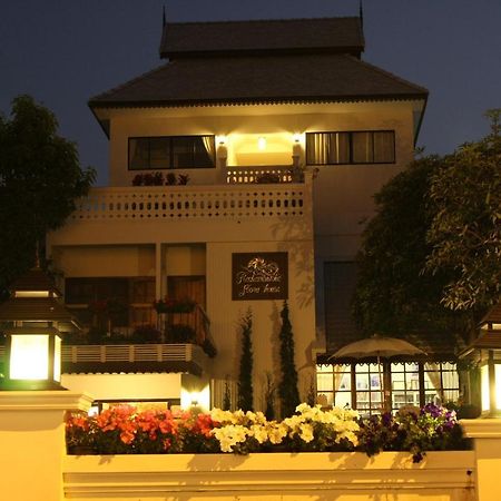 Rachamankha Flora House Hotel Chiang Mai Bagian luar foto