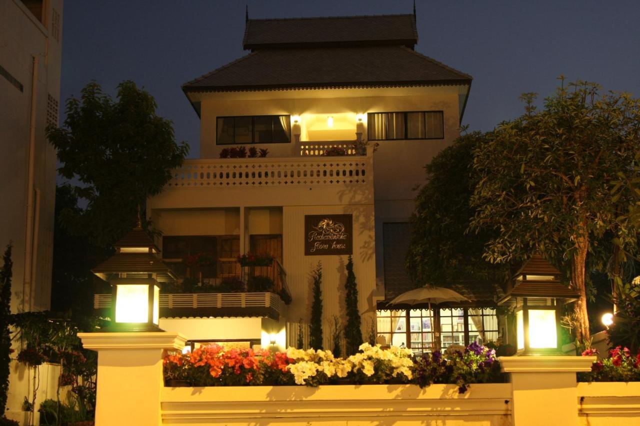 Rachamankha Flora House Hotel Chiang Mai Bagian luar foto